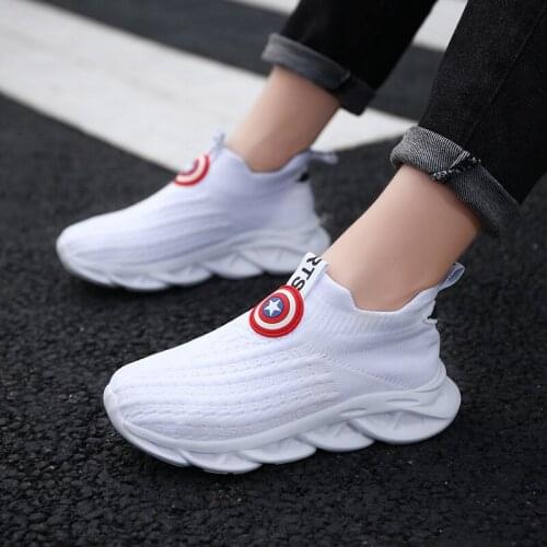 Summer Fashion Childrens Sports Casual Shoes Running Breathable Outdoor Non-slip Sports Lightweight Childrens Soft-soled Shoes