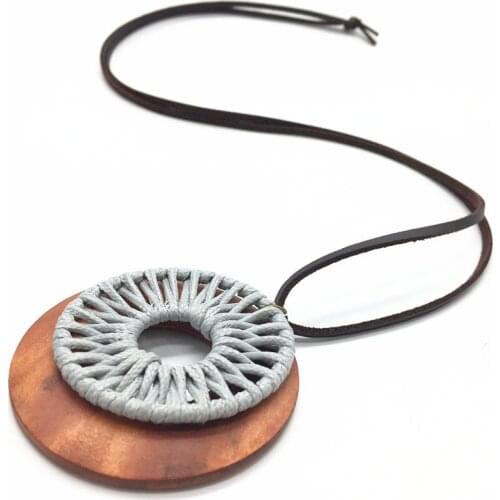 Maxi Ethnic Statement Gray Pink Green Round Fashion Wood Retro Vintage Leather Pendants Necklace Women Sweater Chain Jewelry