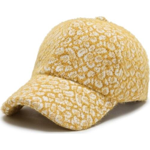 Women Winter Baseball Cap Cotton Thicken Warm Snowflake Pattern Cap Casual Female Hats Korean Snapback Bone Cap