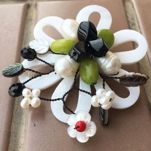 Free Shipping Women Fashion Jewelry White Mother of pearl Shell Flower Peacock Bead Brooch 1Pcs C9869