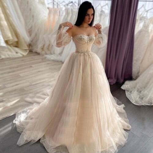 Light Champagne Tulle Wedding Dresses Off Shoulder Boho Puff Sleeves Sweetheart Bridal Wedding Party Gowns Corset Back Chic 2021