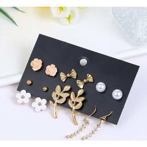 OATHYAN 6 Pairs/set 2018 Korean Style Womens Acrylic Flower Stud Earrings Set Female Pearl Ball Gold Leaf Earring Jewelry Gifts