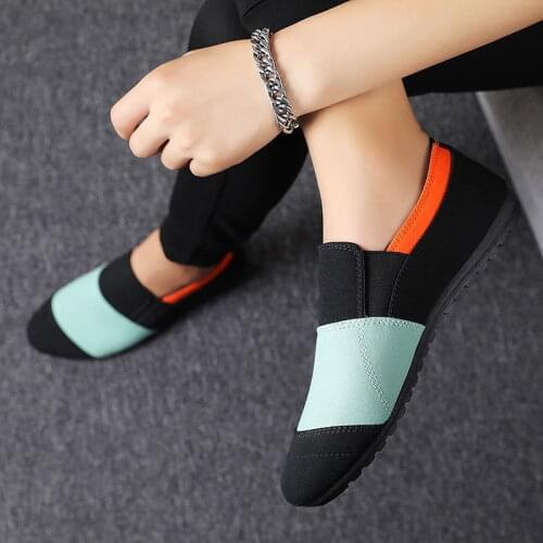 Male Fashion Durable Comfort Spring Slip on Driver Shoes Men Casual High Quality Black Work Shoes Mannen Schoenen E5727