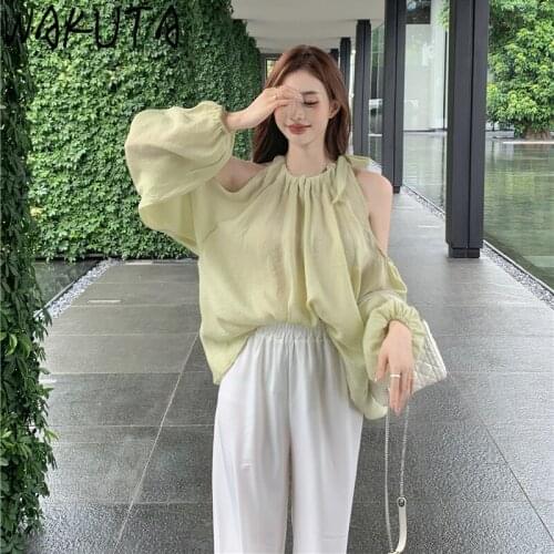 Wakuta Collar Blouses