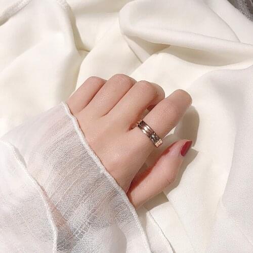 Rotating deformable rose gold ring dual-use pendant personality ring fashion hipsters wild index finger ring couple gift jewelry