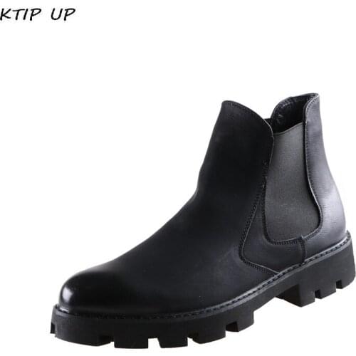 Winter Boots Men Black Pointed Platform Leather Boots Retro Classic Warm Plush Fur Chelsea Boots For Men Autumn Winter Shoes