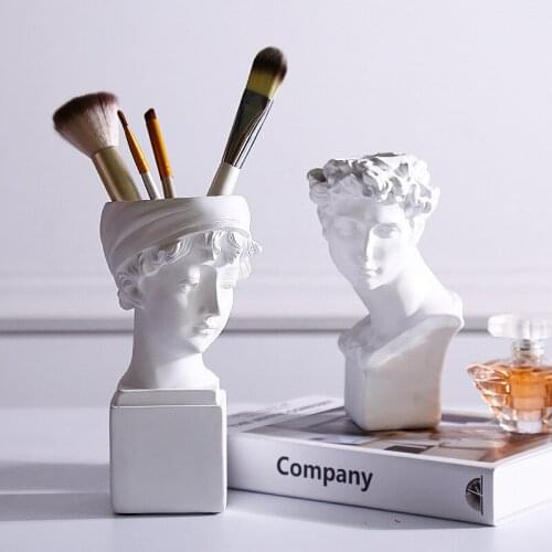 Creative David Sculpture Resin Pen Holder Crafts Desktop Makeup Brush Storage Ornaments Home Ornaments Decoration Accessories