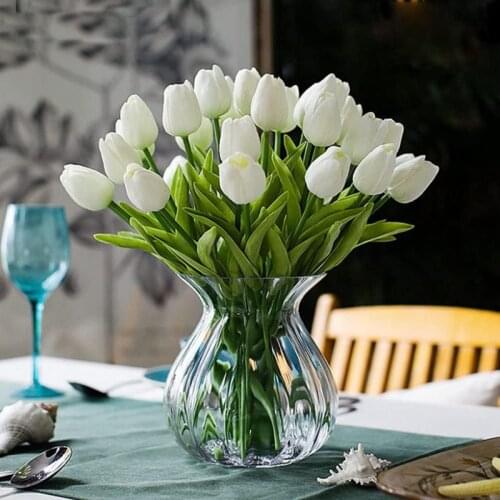 10PCS Artificial Tulips Wedding Decoration Flower Holding Flowers Single Stem Real Touch PU Tulips Flower Home Decor Fake Flower