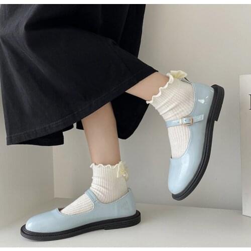 2020 Autumn Women Shoes Patent Leather Flats Mary Janes Shoes Buckle Strap Lolita Shoes Ladies Shallow zapatos mujer Black 8432N