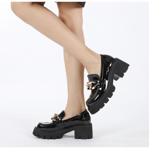 Womens Derby Shoes Metal Chain Clogs Platform Casual Female Sneakers Flats Modis Round Toe Slip-on Loafers With Fur Leather Buck
