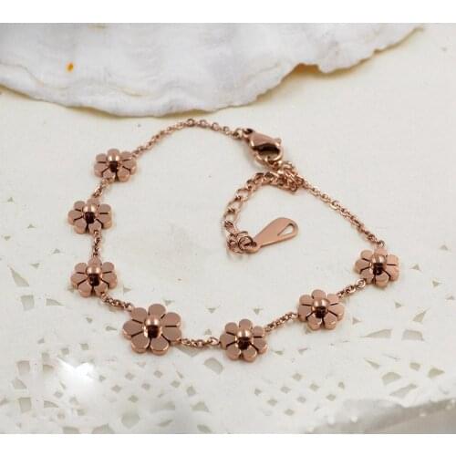 Daisy Bracelet Titanium Steel rose gold color high Quality Seven little Daisy Bracelet Jewelry drop shipping