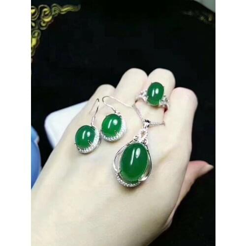 Beautiful Natural Green Three-piece Agate Hand-carved Lucky Chalcedony Pendant