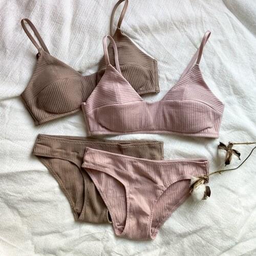 Cotton Stripend Bra and Panties Set Underwear Women Thin Cup Wireless Girls Bra Women Lingerie Comfortable and Breathable
