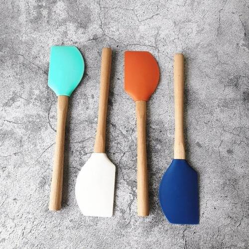 1Pcs Wooden Handle Cake Spatula Kitchen Supplies Cookie Pastry Scraper Multi Purpose Pure Color Baking Tools High-temperature