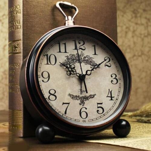 Famure Clock