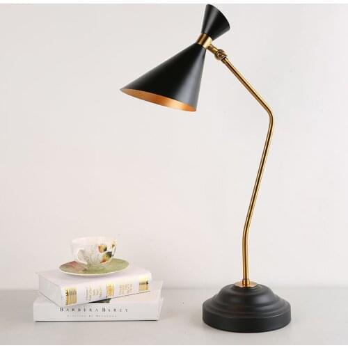Mordern Simple creative personality Iron table lighting For hotel home Living Room desk Lights study bedroom bedside table lamps