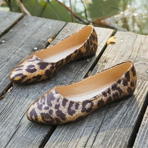 GILLIESNYI Women's Slip-ons