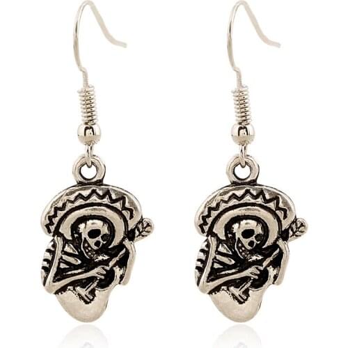 2018 Hot Sell Punk Skull Guitar Earrings for Men Boys Cool Party Jewelry Hip-hop Drop Earrings Vintage Rock Skeleton Earrings