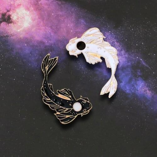 Cute Black and White Fish Carp Goldfish Brooches Exquisite Cartoon Costume Collar Pin Fish Animal Brooch Fashion Accessories