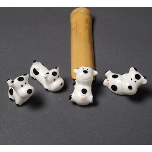4pcs/set Cute Little Cow Chopstick Rack Chopstick Holder Stand Chopstick Spoon Pillow Rest Kitchen Tableware Ceramic Crafts