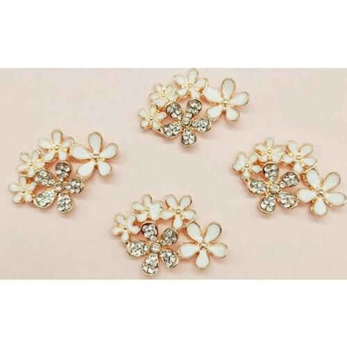 5 Pcs New DIY Dripping White Five Plum Blossom Sewing Accessories Hair Scrapbooking Craft Decorative Rhinestone Flower Buttons