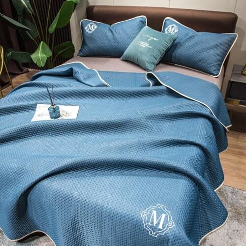 2021 Cool Feeling Silk Summer Quilt Tencel Summer Cool Quilt Naked Sleeping Thin Quilt Adult Air-Conditioning Quilt quilts