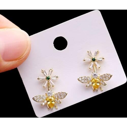 Lovely Fashion Flower Bee Modeling Womens Gold Color Stud Earrings Womens Party Day Gift Girlfriend Fashion Jewelry