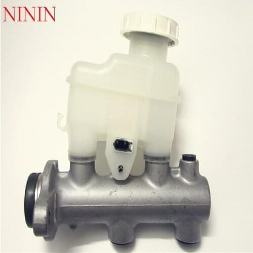 Suitable for 2002-2005 Mitsubishi Lancer high quality ABS brake master cylinder MC390760 MR527470