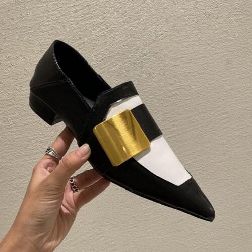 Luxury Women Loafers Pointed Head Falt Shoes Women Metal Buckle Women Boat Shoes Chaussure Femme Brand Formal Shoes Women