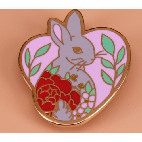 Floral rabbit enamel pin heart shape brooch flower cute pins animal badge jewelry gifts for women jacket accessories