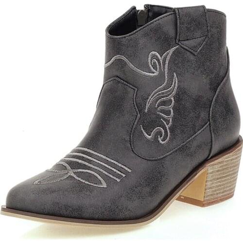 Plus Size Womens Boots Ankle Boots Autumn and Winter New Embroidery Womens Leather Boots mid-tube Boots Womens Shoes