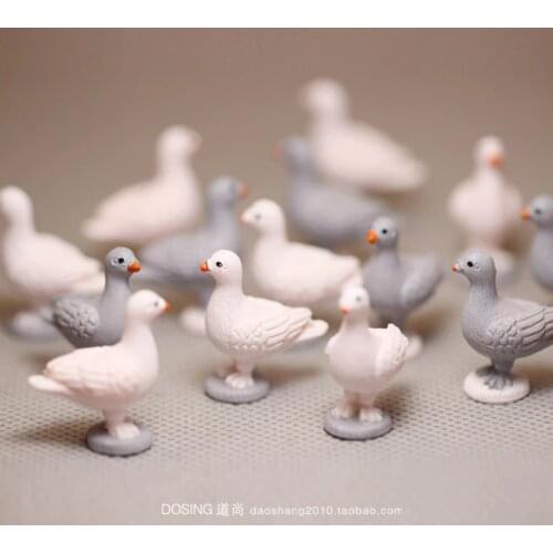 Miniature Small Animals Birds White Pigeon Gray Doves Model Landscape Accessories Decoration Figurine Action Figures Kids Toys
