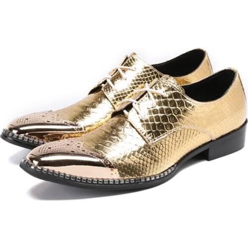 2021 New Gold Genuine Leather Men Loafers Snake Skin Printed Fashion Show Party Wedding Men Dress Shoes Mens Flats Sneakers