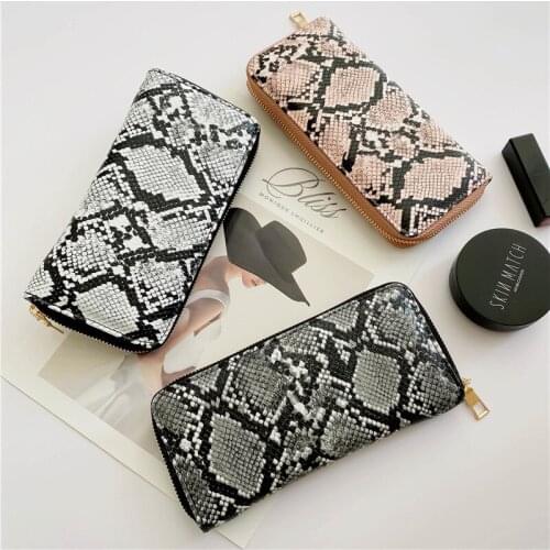 Luxury Women Clutch Wallet Snake Striped PU Leather Long Zipper Wallet Multifunction Business Card Holder