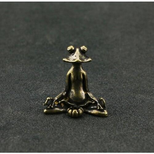 Home Desk Decoration Tea Pet Retro Brass Meditate Zen Buddhism Frog Statue Small Ornament Copper Animal Sculpture Incense Burner