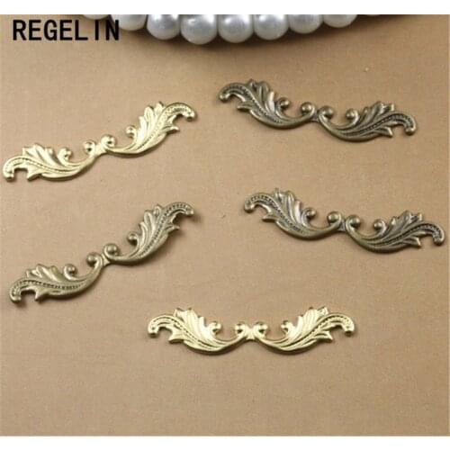 REGELIN Vintage Retro Flower Charms Antique Bronze Brass Jewelry Findings 50pcs/lot 30mm DIY Jewelry Material Accessories