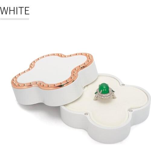 Wholesale White Female Ring Jewelry Display Box For Earring Pendent Showcase Jewellery Holder For Lover Engagement Wedding Gifts