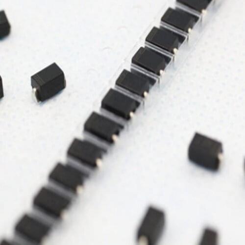 100pcs SS34 1N5822 IN5822 SMA 3A 40V DO-214AC Schottky Diode