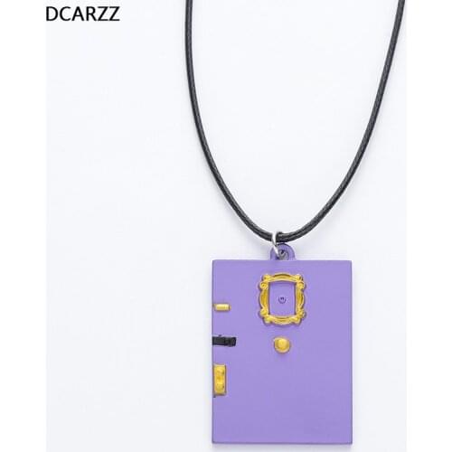 90S Friends TV Show Monicas Peephole Door Necklace Replica Valentines Day Gift Best Friends Gift Women/Men Jewelry Wholesale