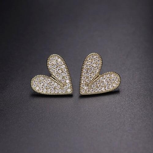 Exquisite Small Cubic zirconia Peach Heart Shaped Stud Earrings For Women Gold Color Elegant Geometric Earring Trendy Jewelry CZ