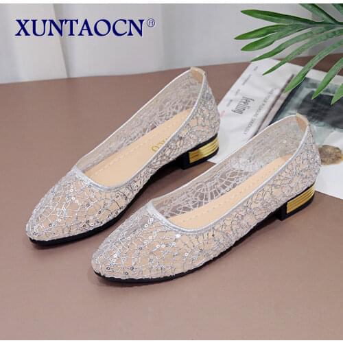 2021 Summer Womens Transparent Shoes Female Breathable Mesh Sandals Woman Party Sequins Low Heels Women Silver Big Size Sandals