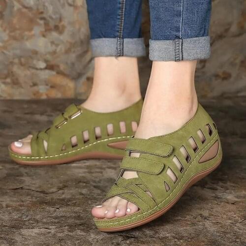 Women Sandals Summer Hollow Out Ladies Wedges Buckle Platform Casual Shoes Female Soft Beach Shoes Gladiator Zapatos De Mujer