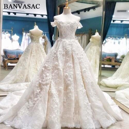 BANVASAC Boat Neck Flowers Ball Gown Wedding Dresses 2018 Real Photos Lace Appliques Plus Size Court Train Bridal Gowns