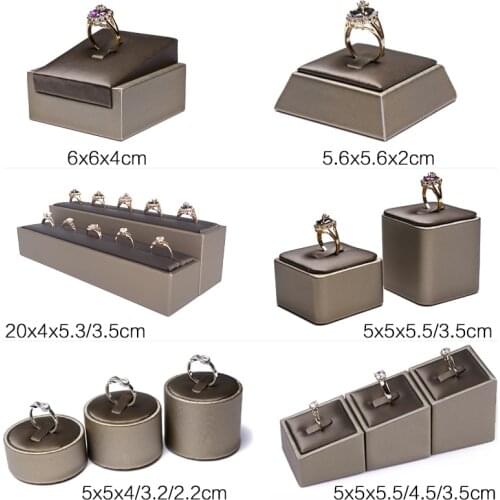 Ring Display Wedge Stand Ramp Brown Slot Showcase Jewelry Rings Organizer Holder Riser Brushed PU Leather Storage Show Rack Tray