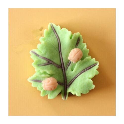 Handmade soap mold Maple Leaf modelling silicon 3D soap mold Cake decoration mold candle mold