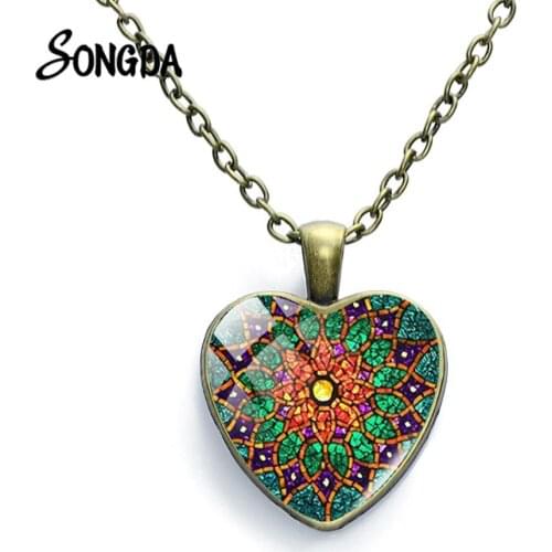 Retro Life Flower Pattern Heart Necklace OM Yoga Mandala Bronze Color Chain Glass Dome Pendant Women Jewelry for Unisex