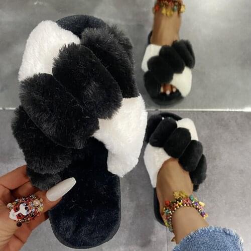 2021 Women Fur Slippers Fashion Ladies Flat Cotton Shoes Warm Plush Winter Flat Cross Open Toe Outdoor Ladies Furry Slides