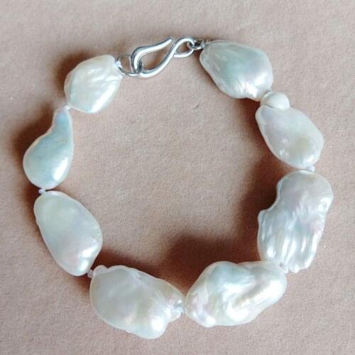 100% nature freshwater pearl bracelet with big baroque shape-nature colors-20-25 mm pearl length