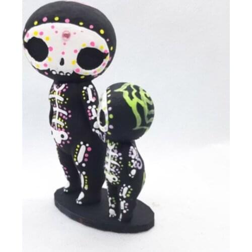 Figurines Statue Crafts Skull Resin Sugar Couple Hold Hands Ornament Boyfriend Gift Office Living Room Decoration Miniature