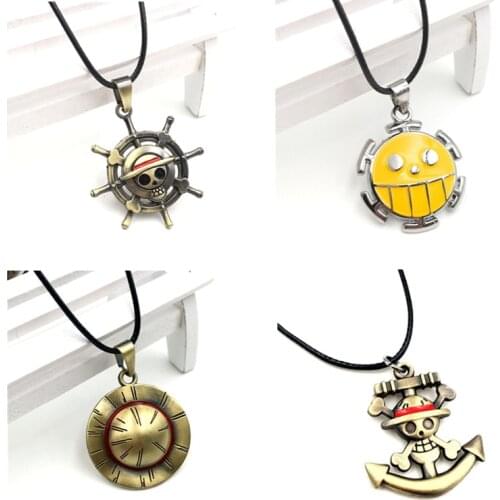 Hot Anime One Piece Necklace Rudder Logo Alloy Pendant Hat Necklaces Accessories Gift
